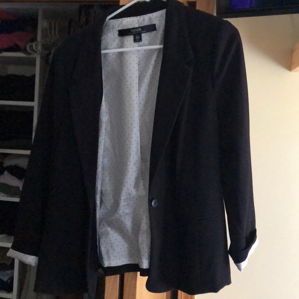 Black 3/4 sleeve blazer